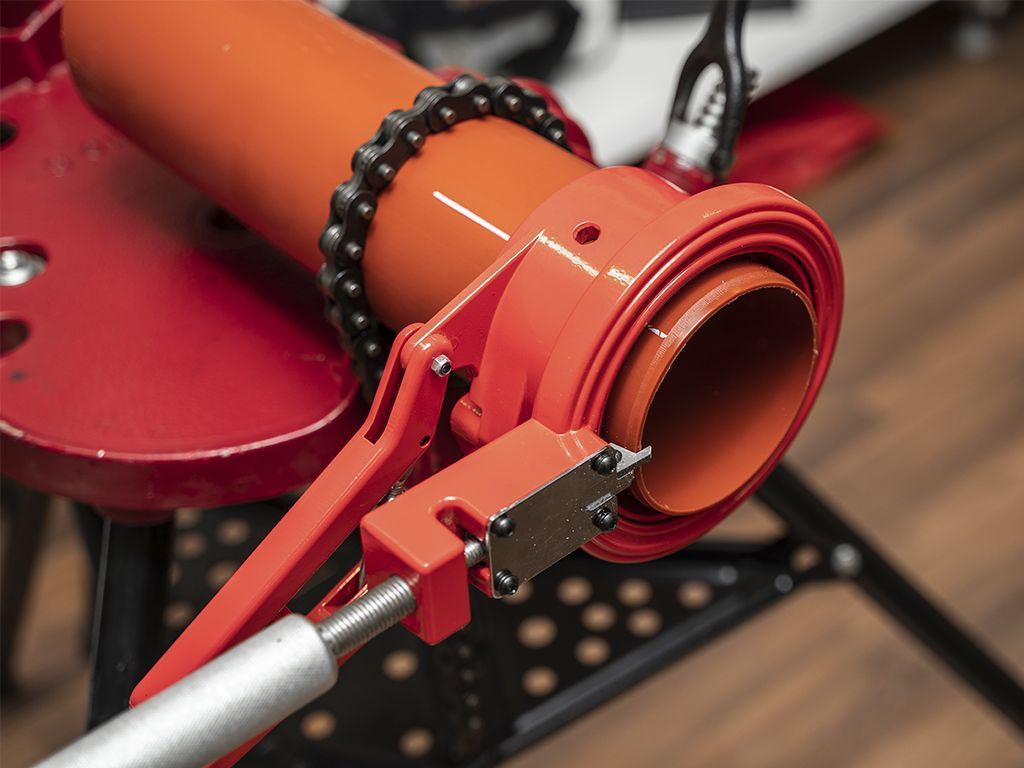 Устройство для резки и снятия фаски V-CUT110