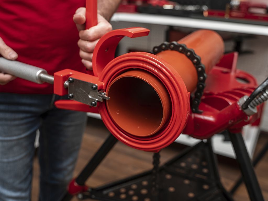 Устройство для резки и снятия фаски V-CUT110